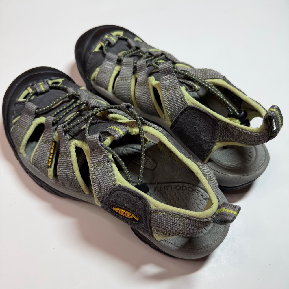 Keen Newport H2 Waterproof Hiking Sandals Gray Lime Green Womens Size 7.5 - Picture 2 of 9